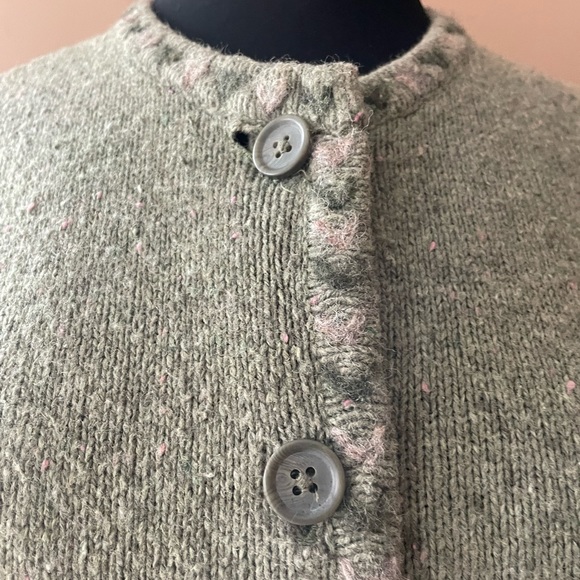 Woolrich Women's Willow Heather Button Down Sweater size M - Picture 3 of 7